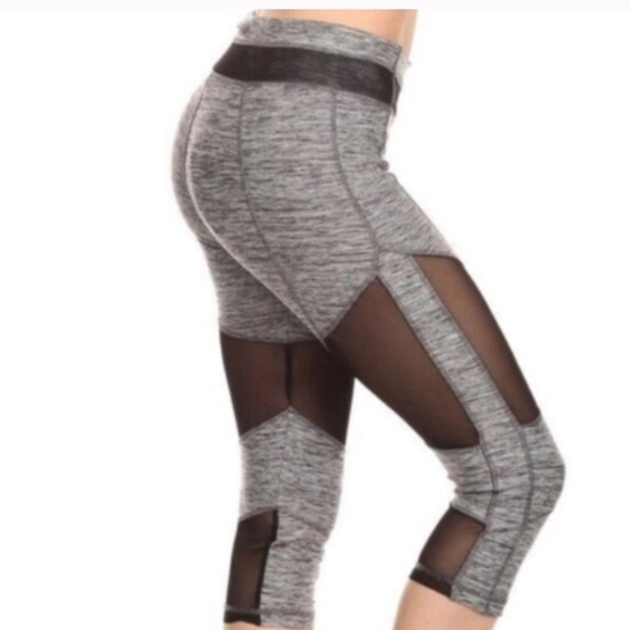 NWOT Electric Yoga Grey Mesh Capri - Picture 3 of 3